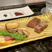 mahoroba 鉄板 心斎橋 - 淡路ビーフのフィレとサーロイン