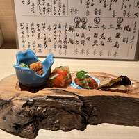 隠 鳥魚 - 