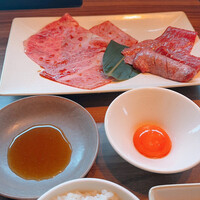 焼肉うしごろ 新宿三丁目店 - 