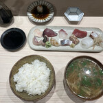 ごはんや 飯すけ - 