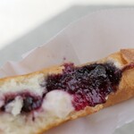 TOLOSTAND - （2023/5月）とろ地蔵焼きブルーベリークリームチーズ断面