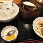 麒麟坊 - ピーダン粥定食