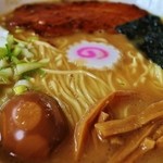 本店のらーめんは支店よりもひと味違う