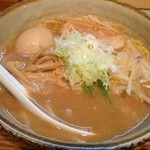 味噌ラーメン(750円)＋味玉(100円)
