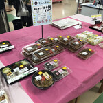 空の駅 さくら館 - 商品の陳列台