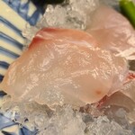 緒方 - ④赤甘鯛(別称:ぐじ)(長崎県上対馬産)
      産卵は初夏～秋、旬は晩秋～晩春
      雌で産まれて30cmを超えると雄に性転換
      白身魚にしては濃いめな旨み&甘みが特徴
      水分が多いので塩脱水がポイント