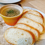 お山の食堂 たんとくわっさい - 