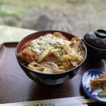 白金温泉ホテル - かつ丼（1,000円）