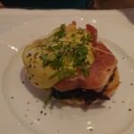 The Ritz-Carlton Millenia Singapore - エッグベネディクト