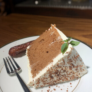 カフェ・レストラン ブラッスリー 航_0