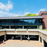 レストラン ミューズ - ◎1926年に日本初の公立美術館として開館した東京都美術館。