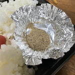 ほかほか弁当 - 胡椒多め。