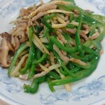 ぎょうざの満洲 - 肉細切りピーマン
