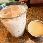 タイニーカフェ - アイスチャイ・プリン