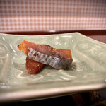 割烹 新多久 - お土産品とは一線を画す塩引き鮭　塩梅がこの上ない