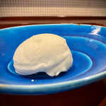 割烹 新多久 - 村上のメロンのシャーベット　滑らかな口当たりが心地よくあっという間に完食してしまいました