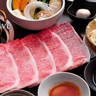 shabu shabu is served in one pot per person. Enjoy the carefully selected meat with our homemade sauce◆