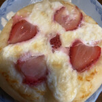 TOSSI - 夏いちごカシスマスタードチョコ（¥259）