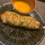 炭火焼鳥 Arata - つくね(2本頼むと卵黄ついてきます。)