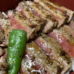 肉の丸一 - サーロインステーキ重（税込 1,404円）評価＝◯