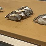 鮨 波づき - 左から　シャリ少　シャリ普通　シャリ大