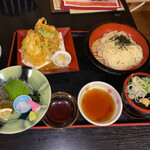 スパ・アルプス - 次の日昼ご飯。　　氷見うどんセットだったよーな気が…