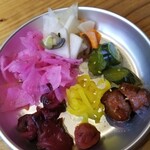 たんぱく大国 - お新香食べ放題。白ご飯に合います。10種類はありましたよ。