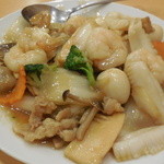 鳳琴樓 - :五目うま煮（八宝菜）