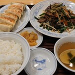 ぎょうざの満洲 - 料理写真:レバニラ炒めセット ¥910