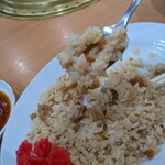 ドライブイン鳥 - 鶏飯に焼鳥のタレをかけて食べると悪魔的旨さに変わります。