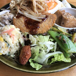 カメイノ食堂 - ナシゴレンのお惣菜側　家内