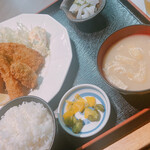 Hoterunigurintsubamesanjou - ミックスフライ定食