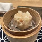東京チャイニーズ 一凛 - ジューシー　シュウマイ　単品でも　先程のよだれ鶏ソースに絡めても
