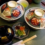 鰻 木屋 - 上鰻丼､普通盛りと大盛り