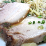 くじら食堂 - 醤油味玉らーめん・２００g　シャーシュー