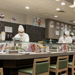 梅丘寿司の美登利総本店 - テーブル席もあります。