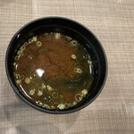 梅丘寿司の美登利総本店 - 赤味噌汁