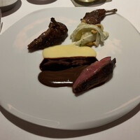 レフェルヴェソンス - 茨城産仔鳩を檜原村のミズナラで焼いて