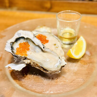 Seafood bar Ermitage 代々木店 - イクラ生牡蠣