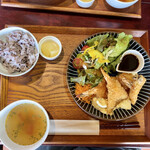 Kominka Kafe Ando Kafe Hanare - エビフライ定食