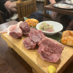 大衆ホルモン肉力屋 - 