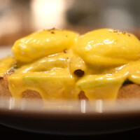TRUNK(KITCHEN) - エッグベネディクト ロワイヤル 1630円