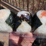 おにぎり本舗 - 購入したおにぎり①。