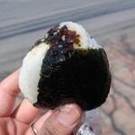 おにぎり本舗 - ・「おにぎり こんぶ(¥120)」