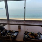 ウミノス スパ＆リゾート - 朝食は眼前の海