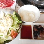 焼肉じゅうじゅうカルビ - シーザーサラダ
