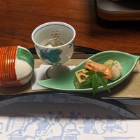 ひろ文 - 先付の3種盛合せ