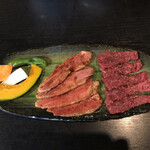 Yakiniku Ushiwa - うし和定食の上カルビと内モモロース　2860円