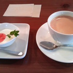 グリーティング - 食後の杏仁豆腐？とコーヒー