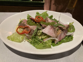 Shusento Gawa - 豚肉、サラダ